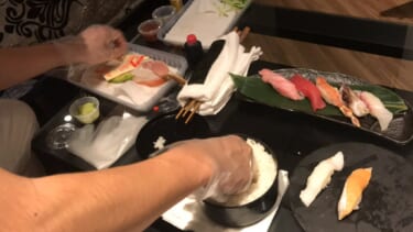 【画像】風俗嬢「えっちょっと待って、客がラブホで寿司握り始めたんだけど」