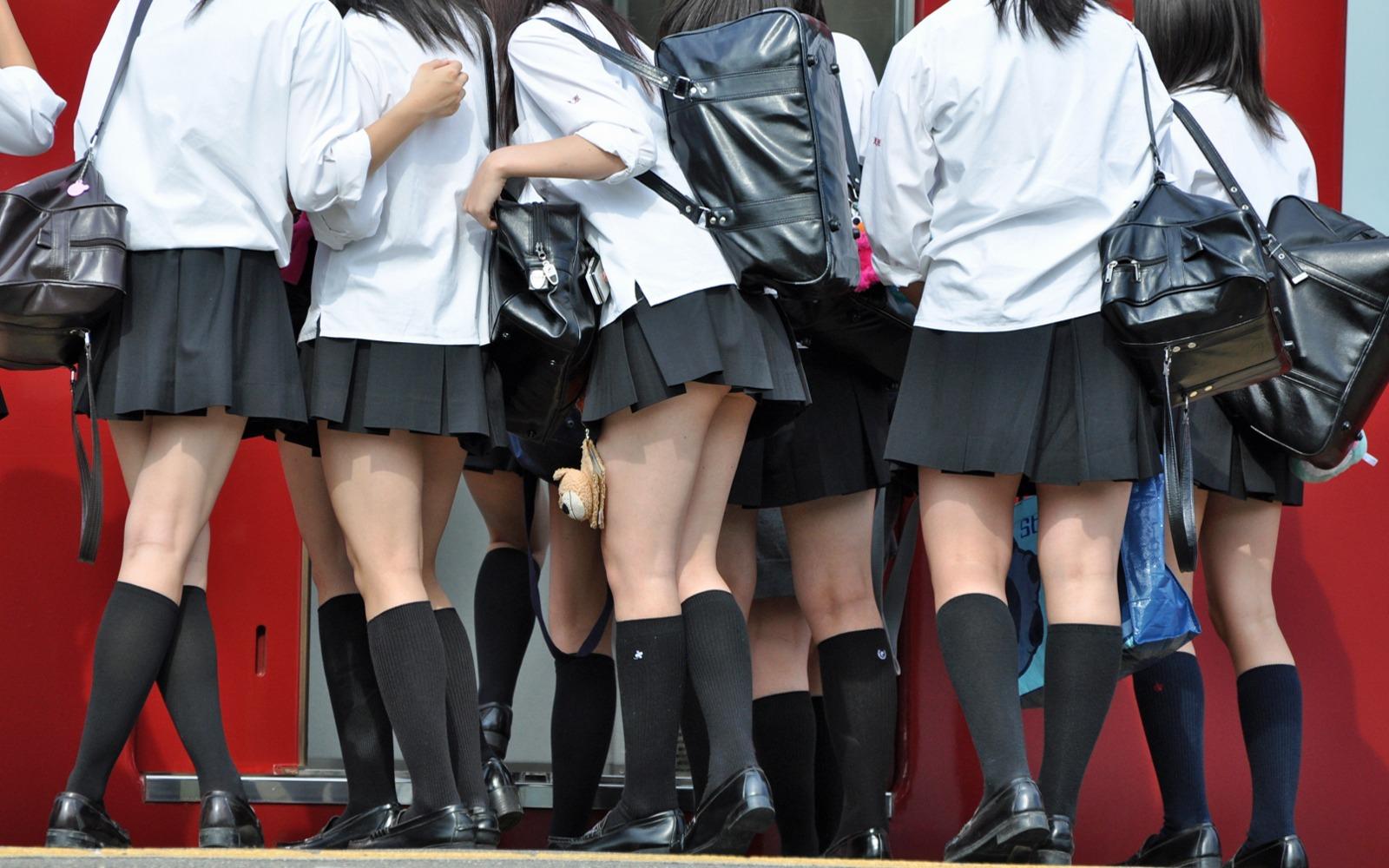 【画像・動画あり】 日本一JKの制服のスカート丈が短い県は何処なのか