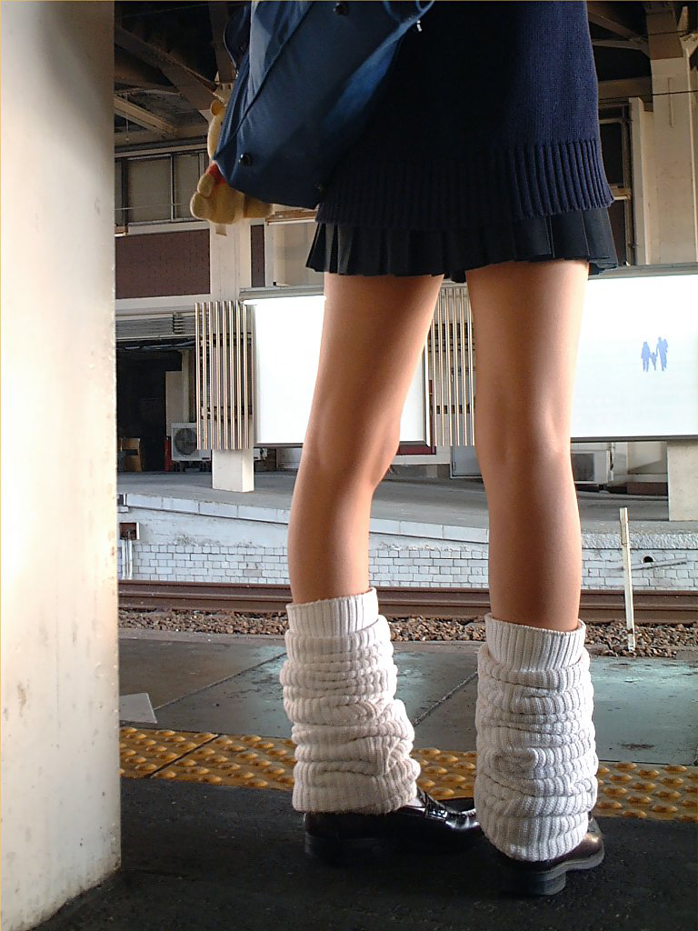 【画像あり】日本の女子高生の間でルーズソックス　再　流　行　ｗｗｗｗｗｗｗｗｗｗｗｗｗｗｗｗｗｗｗｗｗｗｗｗｗｗｗｗｗ