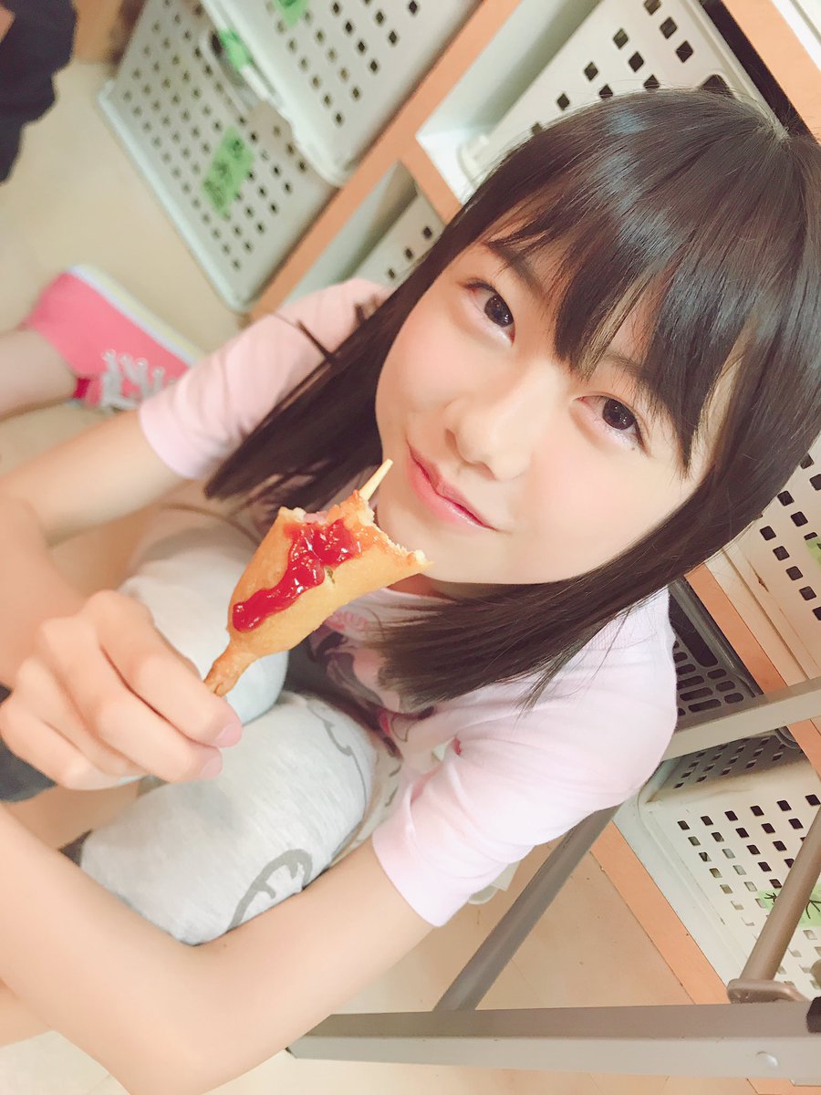 【動画あり】AKB48・研究生 千葉恵里（13）のセクシーポーズがエロすぎて運営により生配信が強制終了wwwwwwwwwwwwwww