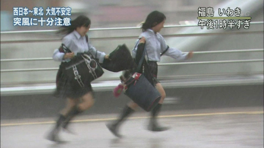 【画像あり】福島の制服JKカップル、走る