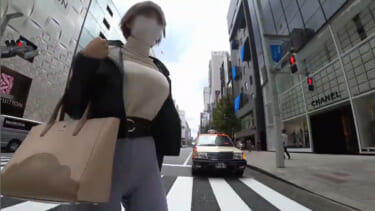 【動画】巨乳まんさん、歩くだけでおっぱいが暴れてしまう