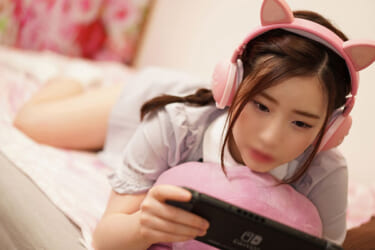 【悲報】女子大生のゲーム配信者、ハメ撮りを晒される